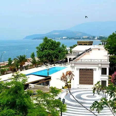 Hotel Grand Vuslat *