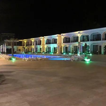 Hotel Grand Vuslat *