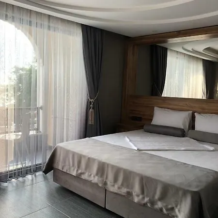 فندق Grand Vuslat إيرديك